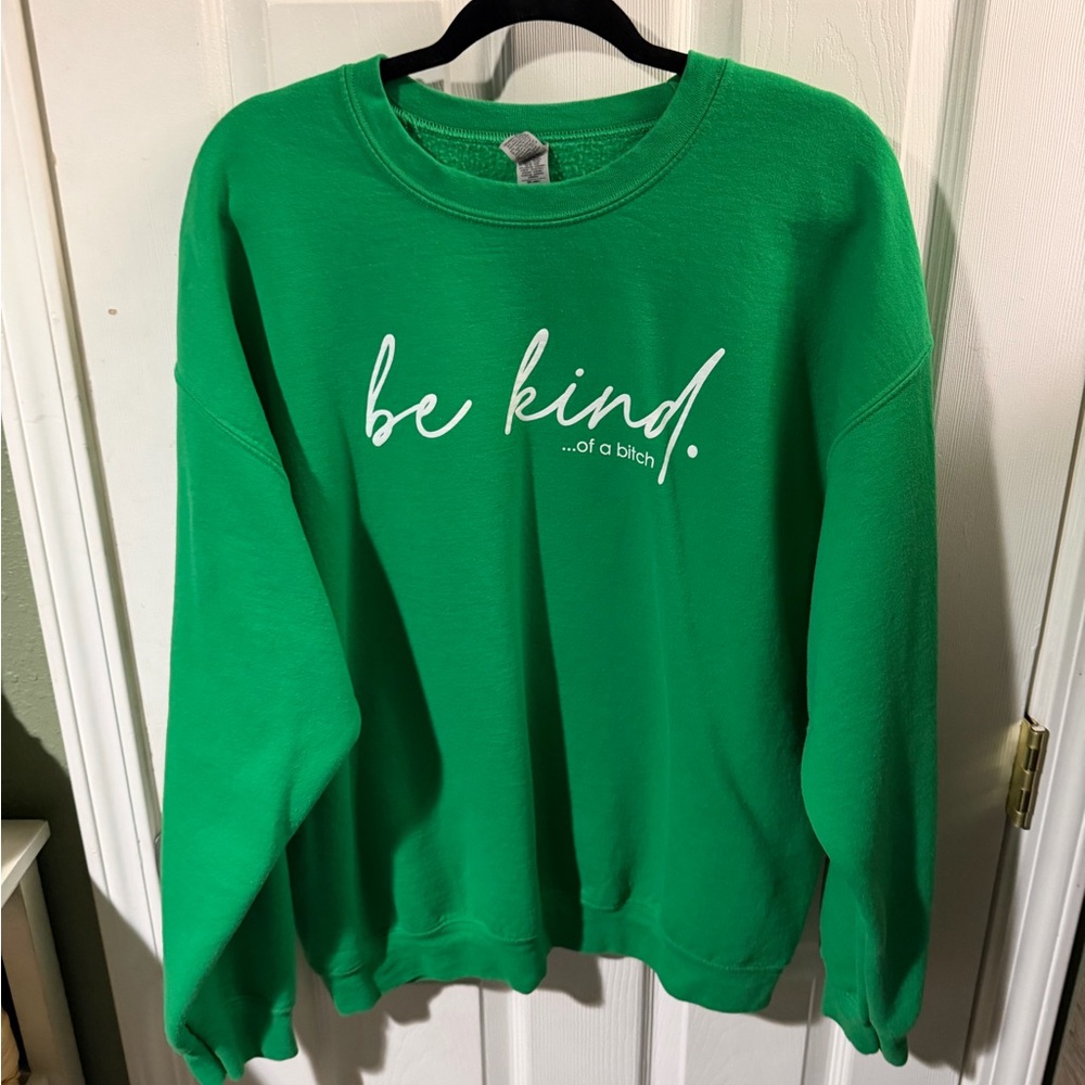 ❣️❄️Vibrant Green Crew Neck Sweater